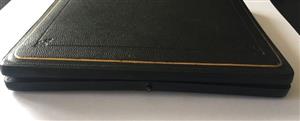 1887 Specimen/ Proof set £5 down - case only image 3